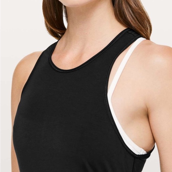 Lululemon Timeless Twist Tank size 4 - Picture 6 of 6